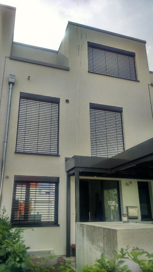 Privat Zimmer Richtung Messe Hannover Kültér fotó